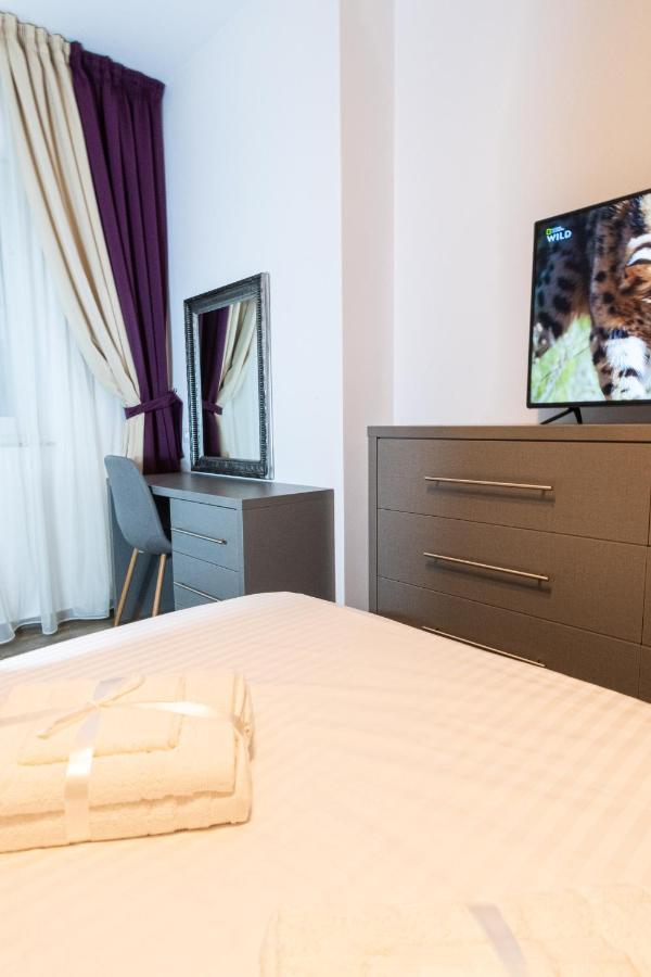 Yan Apartment - Near Mall & Free Private Parking Brašov Exteriér fotografie