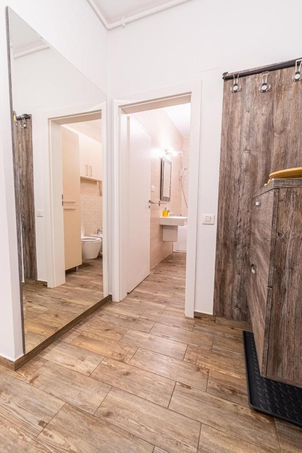 Yan Apartment - Near Mall & Free Private Parking Brašov Exteriér fotografie