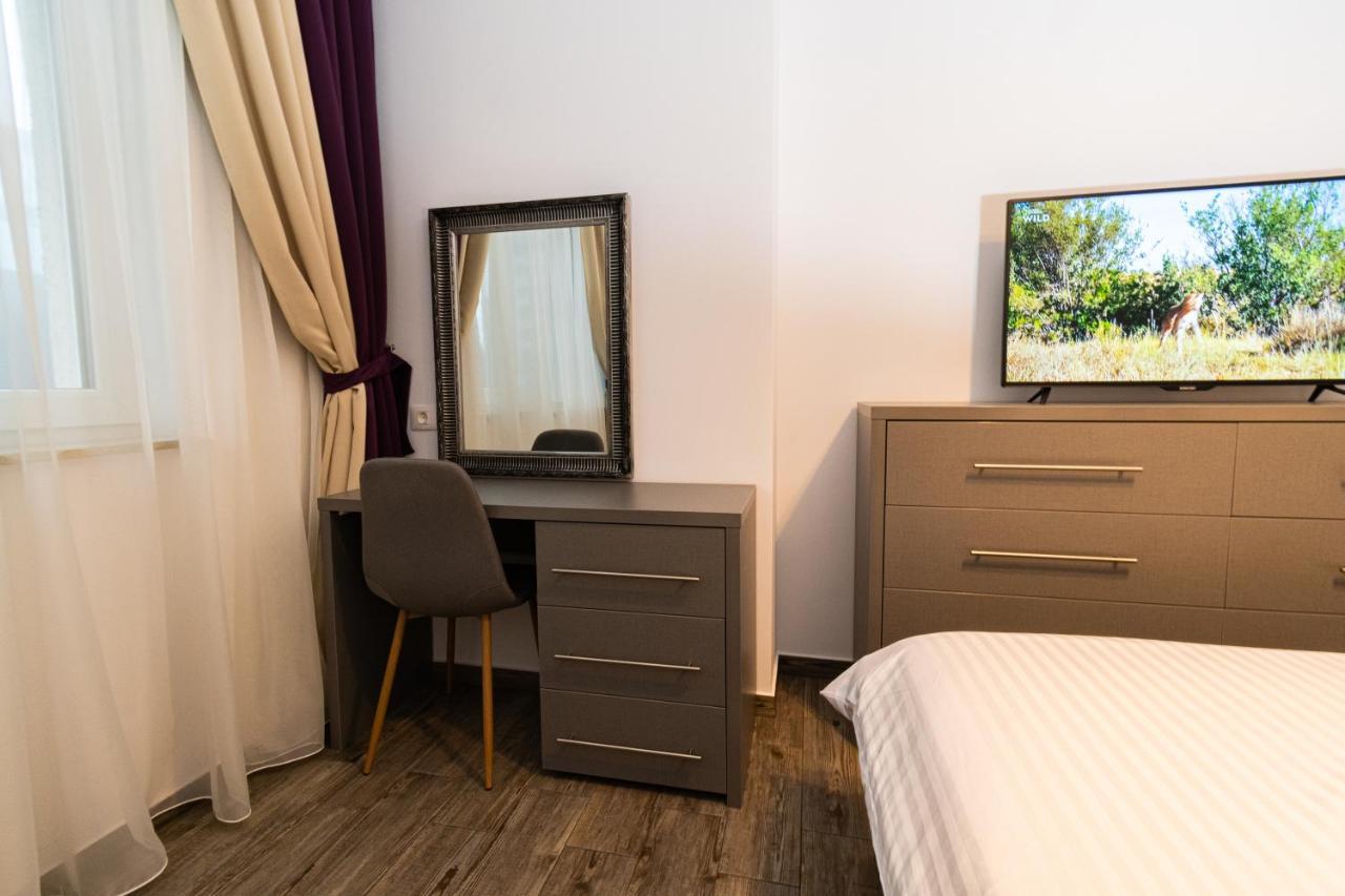 Yan Apartment - Near Mall & Free Private Parking Brašov Exteriér fotografie